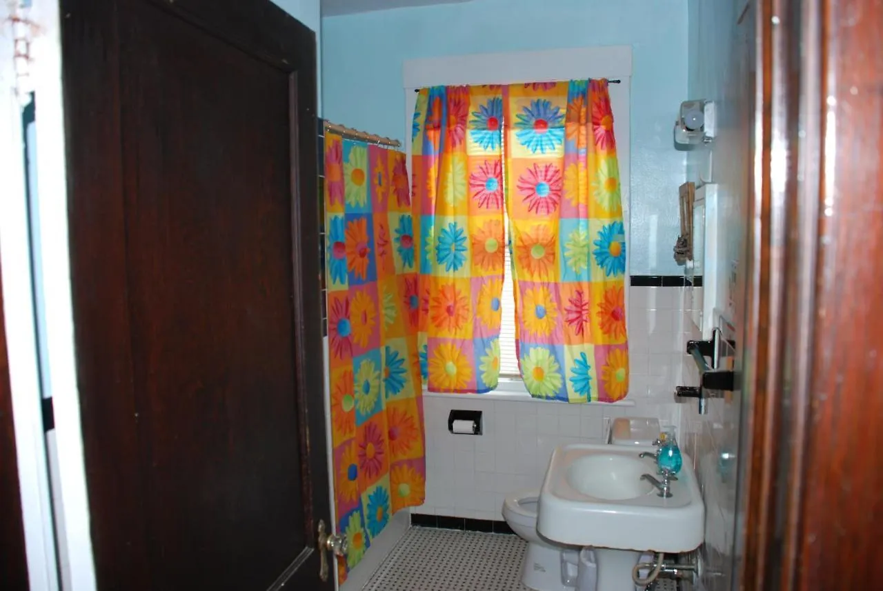 Beach Lovers Delight Cottage North Camellia Acres 0*,